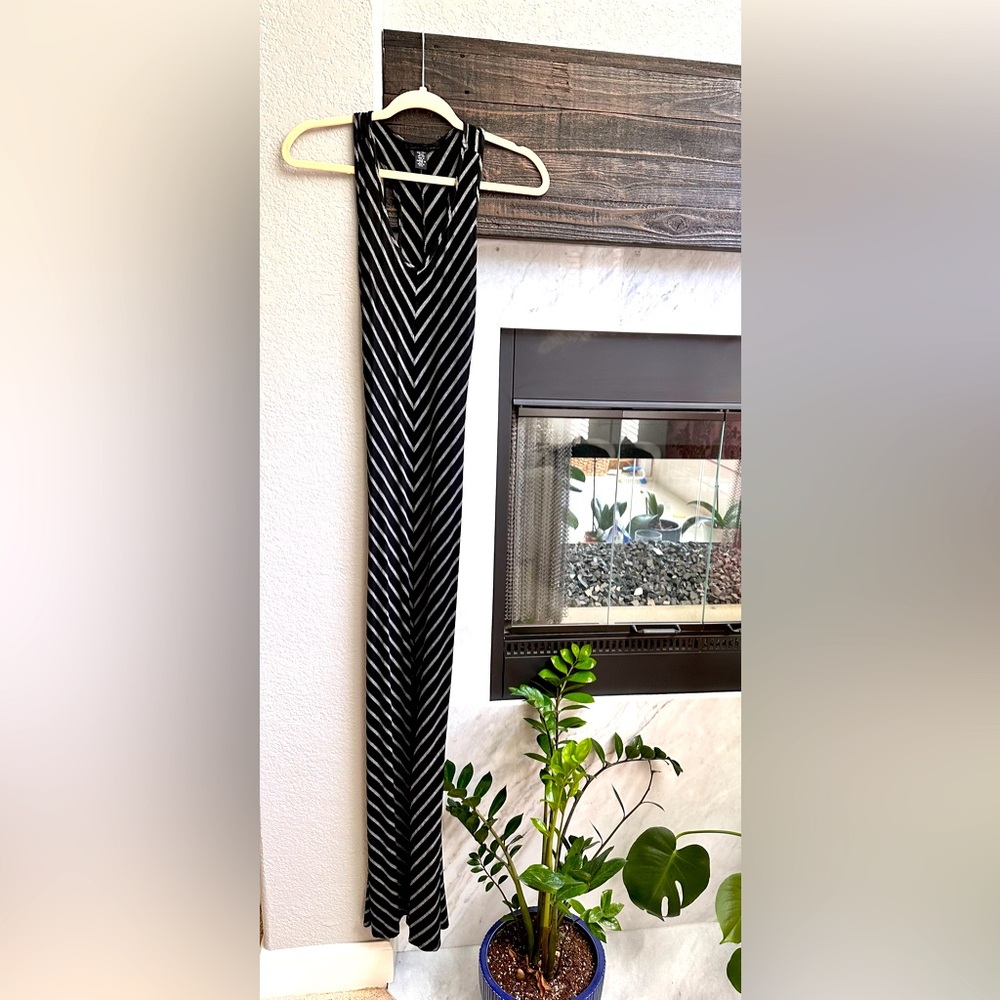 Kenneth Cole maxi dress